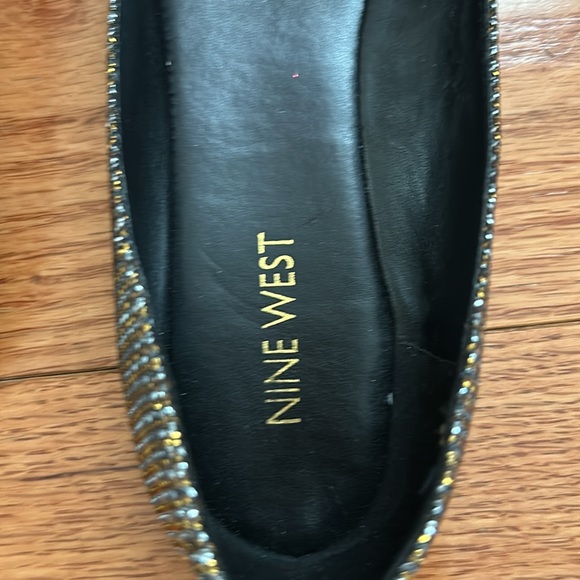 Nine West Flats - Picture 3 of 5